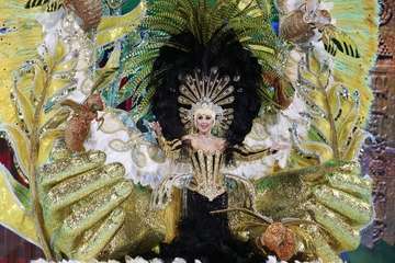 Gala de la Gran Dama del Carnaval capitalino 2022/Antonio Alí y Lpcarnaval.